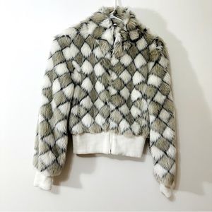 Forever21 Super Soft & Warm Faux Fur Coat - Size: S